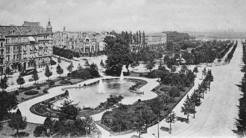 Der Deutsche Ring um 1900. Im Vordergrund der heutige Ebertplatz, hinten links die Einmndung Riehler Strae. - © G. Franke